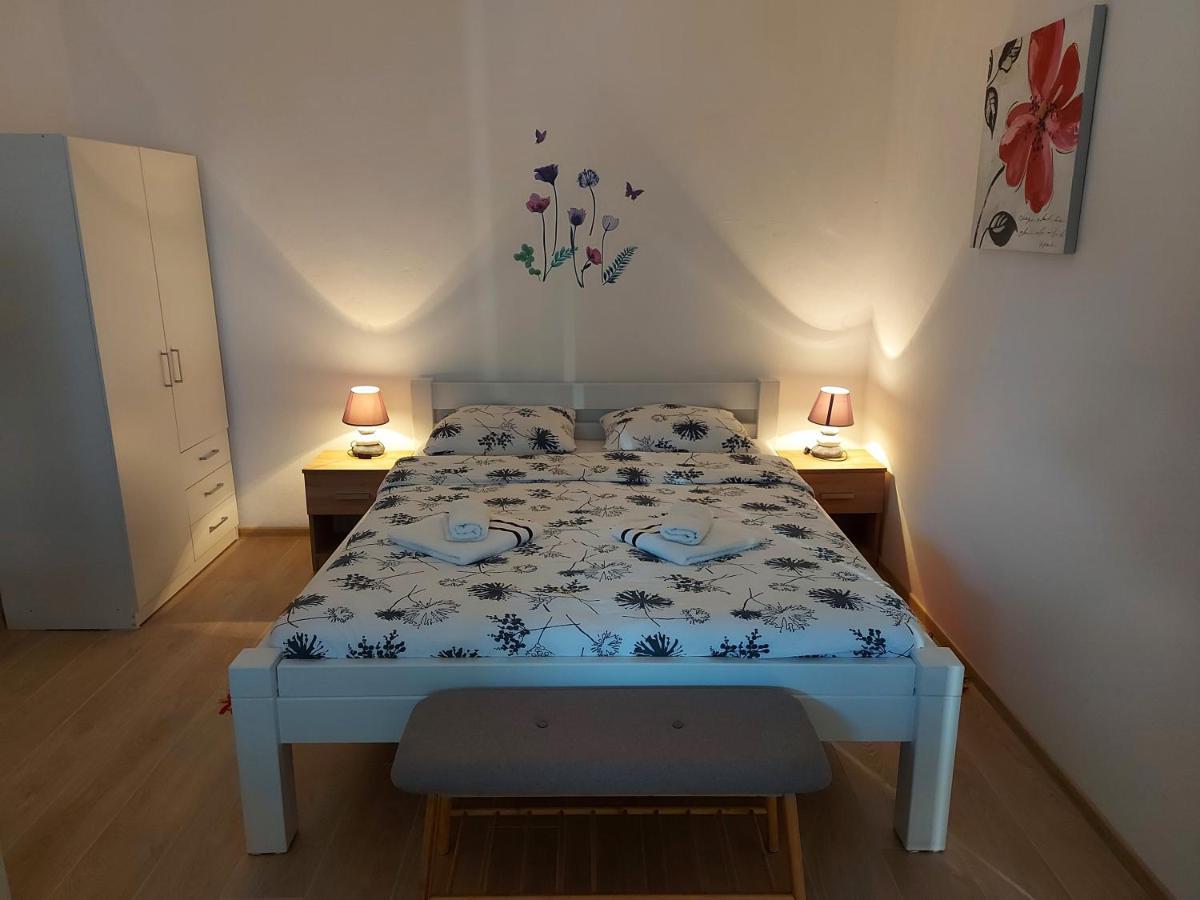 Apartment Rosie سوملجاناك المظهر الخارجي الصورة